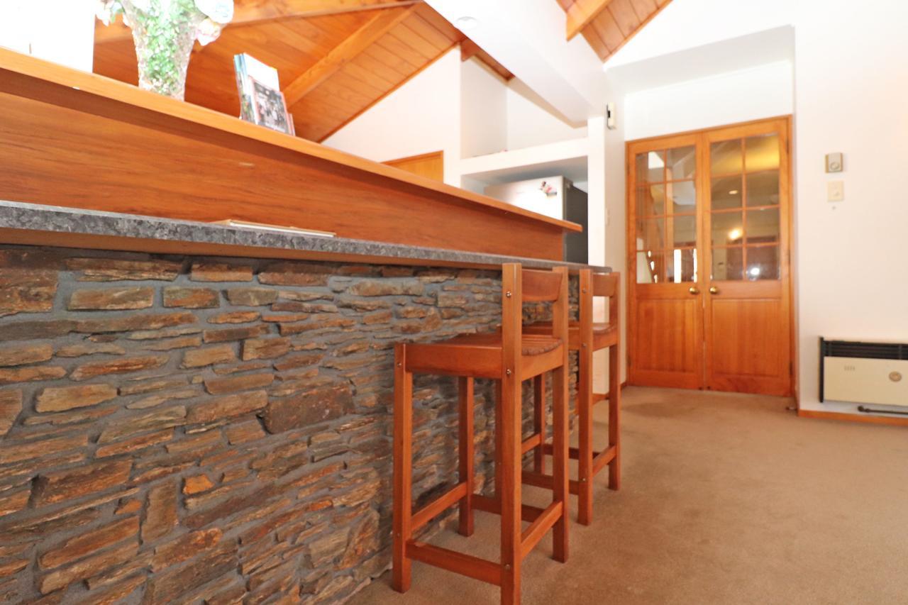 Quiet Family Home In Chedworth Hamilton Camera foto