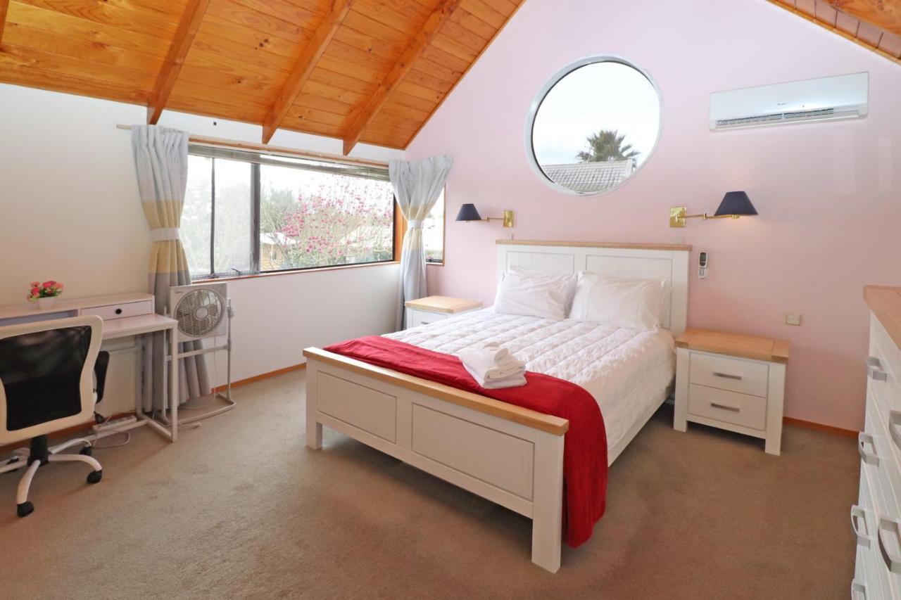 Quiet Family Home In Chedworth Hamilton Esterno foto