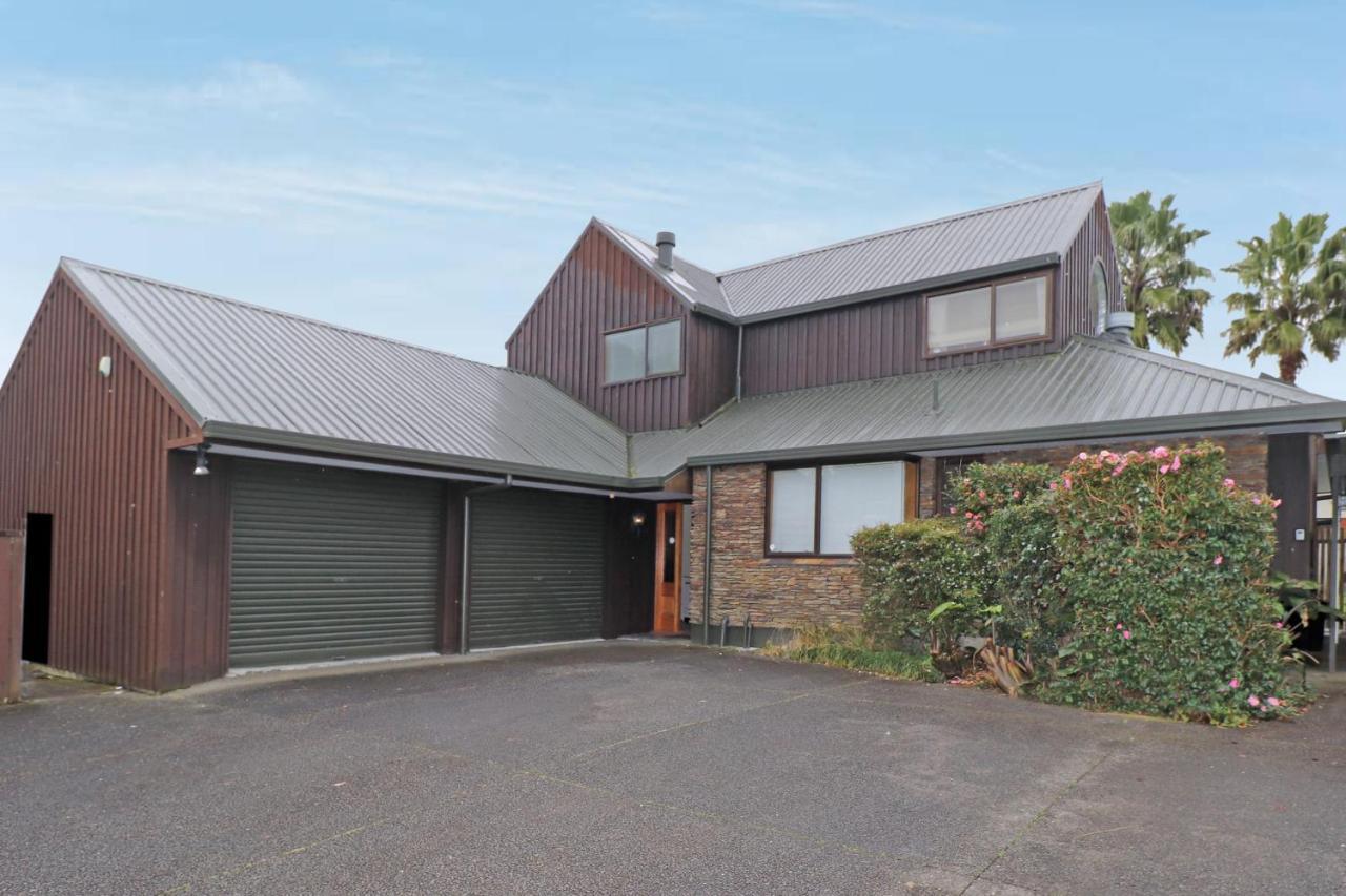 Quiet Family Home In Chedworth Hamilton Esterno foto