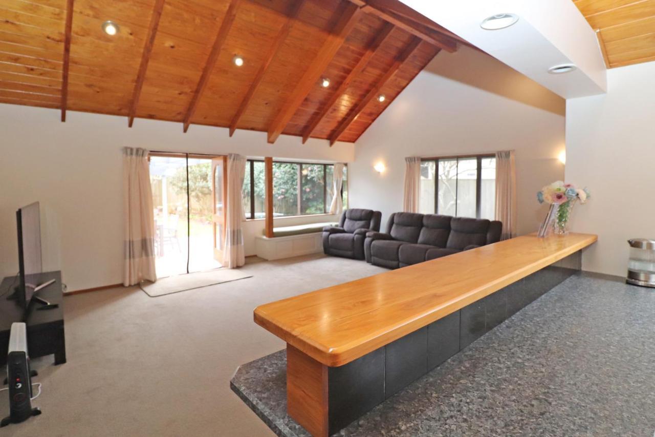 Quiet Family Home In Chedworth Hamilton Esterno foto