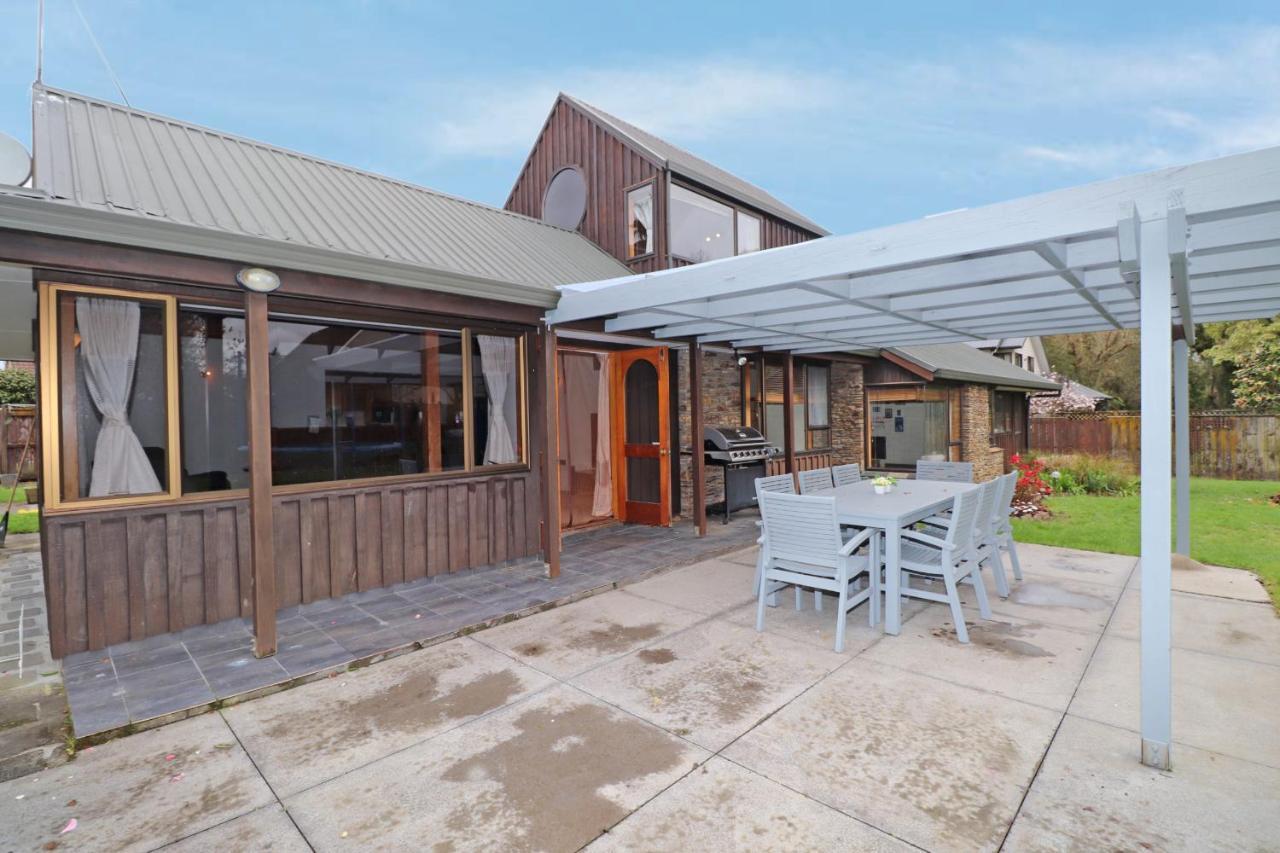 Quiet Family Home In Chedworth Hamilton Esterno foto