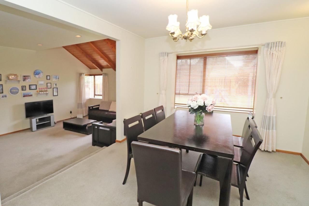Quiet Family Home In Chedworth Hamilton Esterno foto